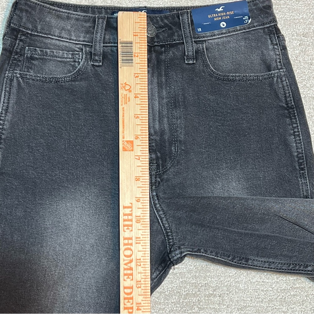 Hollister Ultra High Rise Mom Jean Light Black Distressed Women Sz. 1 25/27 NWD - Picture 6 of 8